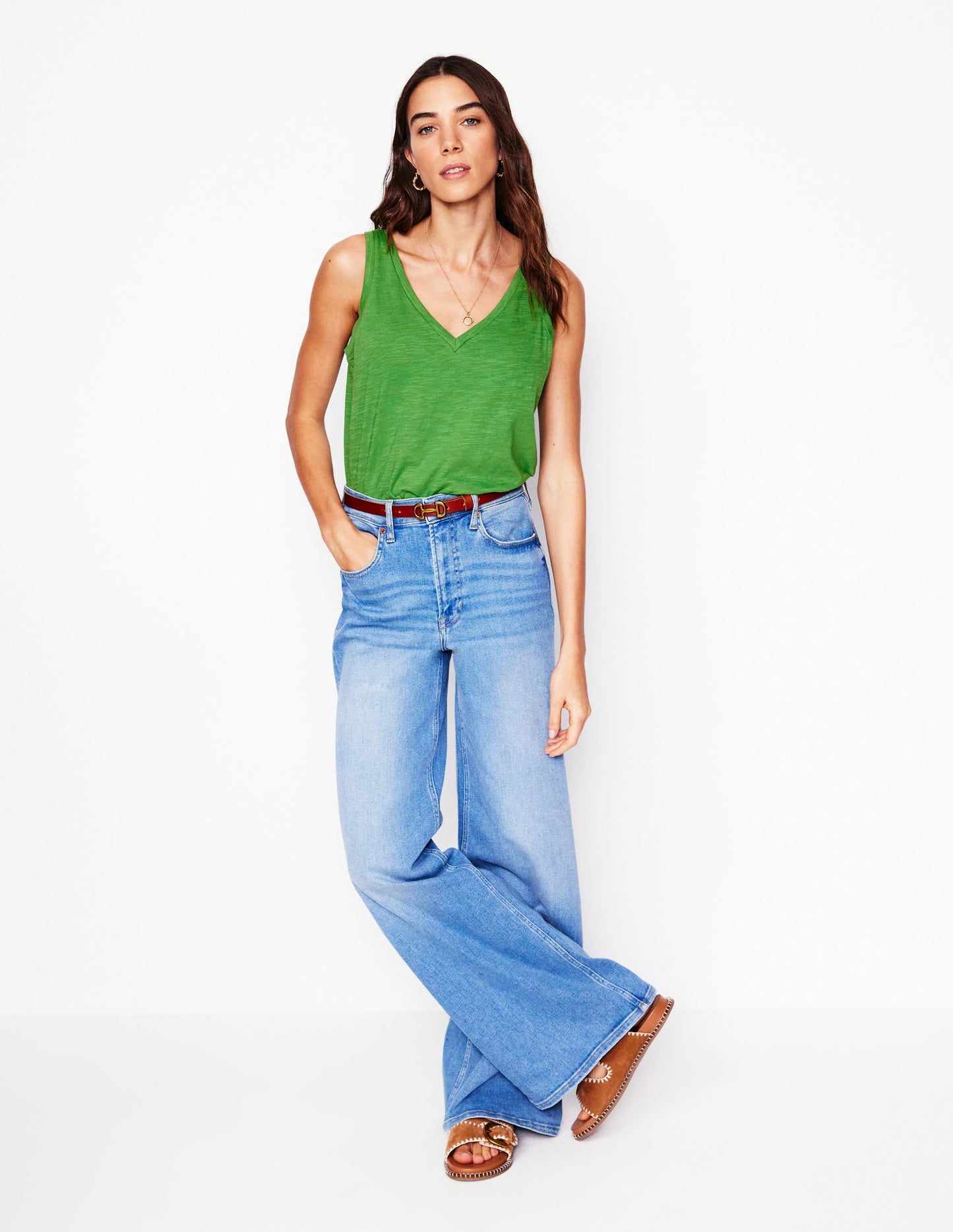 Regular V-Neck Slub Vest-Capulet Olive